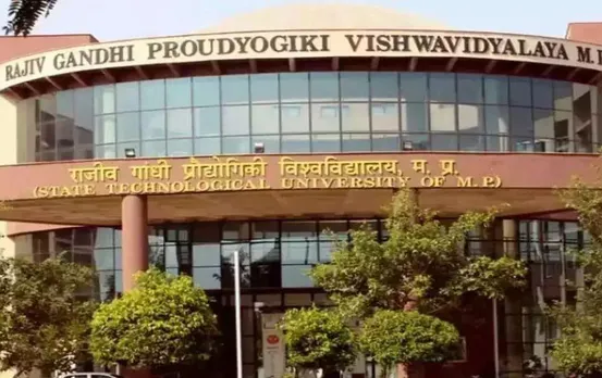 RGPV एफडी घोटाले बड़ा अपडेट: 6 महीने से फरार पूर्व रजिस्ट्रार ने किया सरेंडर: विशेष न्यायाधीश से मांगी जमानत