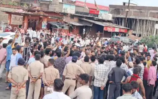 गुना में पिता पुत्र की हत्या: जंगल में पुलिस को मिले शव, परिजनों ने किया चक्काजाम