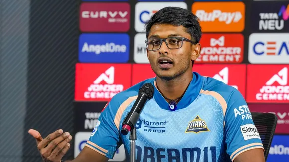 Alec Stewart opens up on Sai Sudharsan practicing with Dukes at home 68 / 250