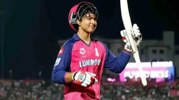 Vaibhav Suryavanshi smashes 190 runs in U-19 practice match, video goes viral