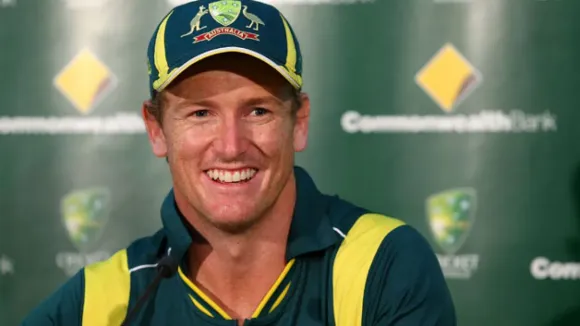 5 Cricketers with weird batting stances