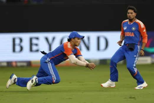 Abhishek-Sharma-fielding