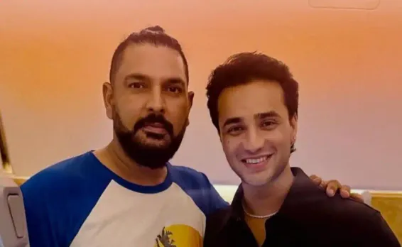 4ovf0j5s_abhishek-sharma-yuvraj-singh_625x300_02_October_25