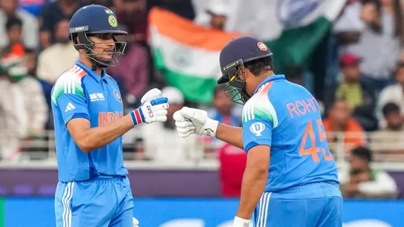 Shubman_Rohit_1759937161927_1759937162107