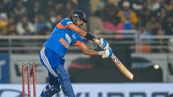 Axar-Patel-No-3-batting-2025-12-350e6c514e645e2244082b88405bcb3d-1200x675