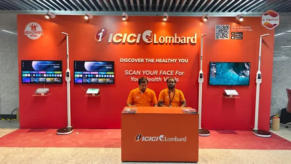 ICICI-Lombard-Healthcare-booth-at-ICIC-Lombard-Siddhivinayak-Metro-Station