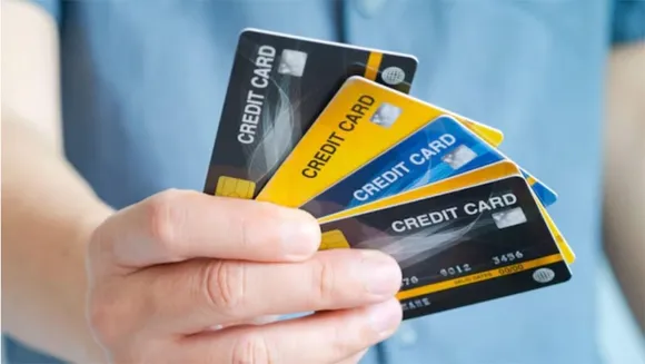 Credit-Cards-as-the-Best-Travel-Loan
