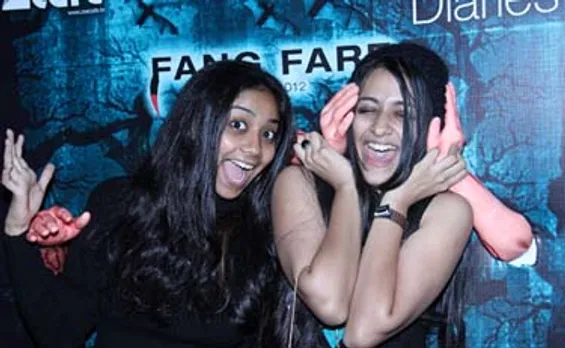 Zee Cafe lets vampire fans bare their fangs!