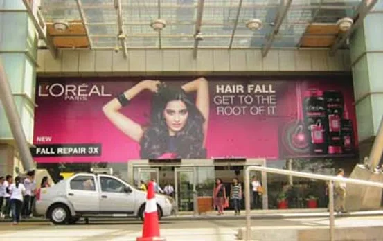 L'Oreal Paris hits city roads for Fall Repair 3x