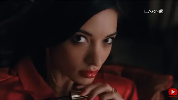 Lakme's #UnapologeticallyMÉ campaign celebrates women who embrace fashion and beauty unapologetically