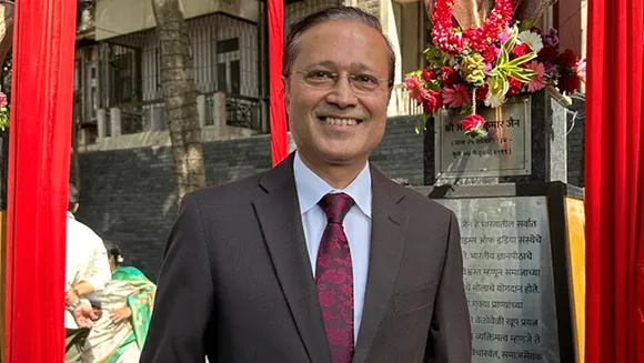 Former Times Group chairman honoured among 17 'heroes of Mumbai' by Maharashtra Govt