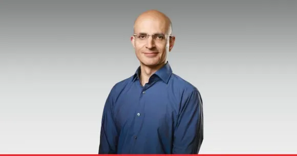 Apple announces New COO Sabih Khan