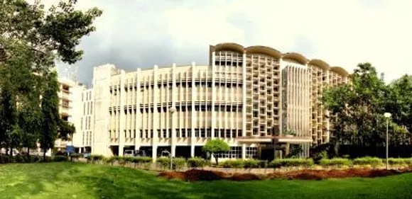 CIOL IIT’s decision to ban startups on campus- a bad precedent?