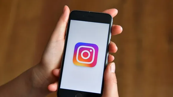 Instagram lets you view the last active time of the user