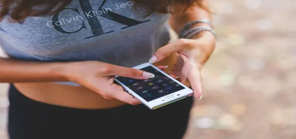 smartphone shipments in 2018