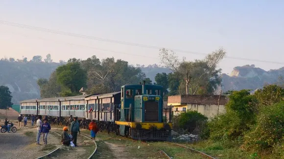 himachal train