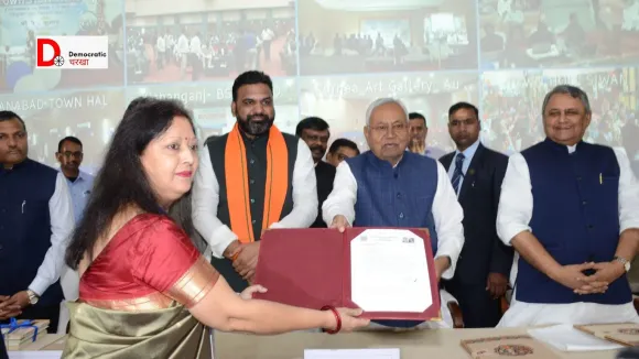 शिक्षकों को मिला राज्यकर्मी का दर्जा