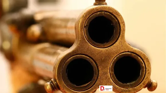 भागलपुर में चली गोली
