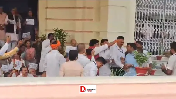 विधानसभा में लड्डू पर लड़ाई