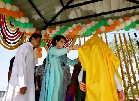 एम पी में प्रियंका गांधी