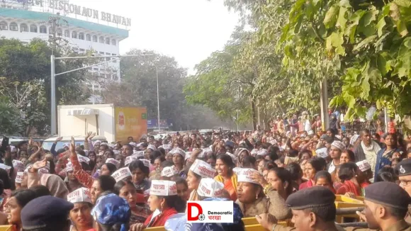 जीविका दीदीयों का प्रदर्शन