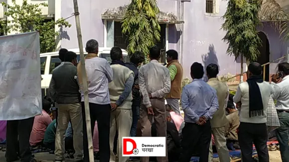 समावेशी शिक्षकों की हड़ताल