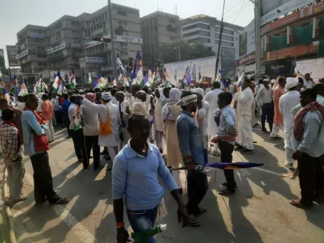 राष्ट्रिय लोक जनता दल का प्रदर्शन