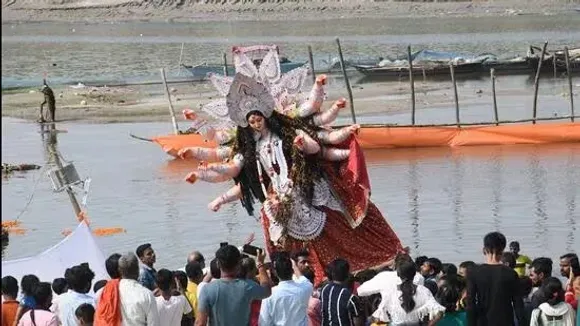 मूर्ति विसर्जन में हिंसा