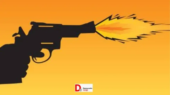 पटना में छात्रों के बीच फायरिंग