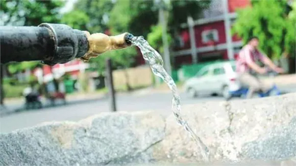 पानी बर्बाद करने में बिहार सबसे आगे, 16 अरब पानी रोज़ बर्बाद