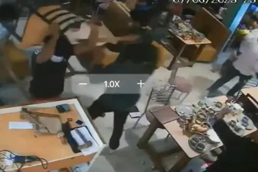 Ghaziabad Viral Video, Restaurant Vandalised