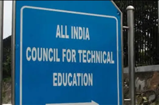 AICTE allows MBA admission on the basis of graduation marks.