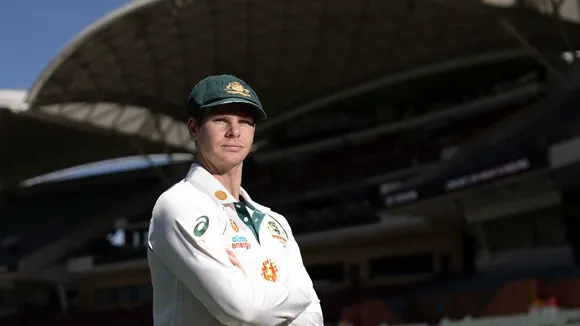After Warner, Smith suffers injury ahead of first Test match against India