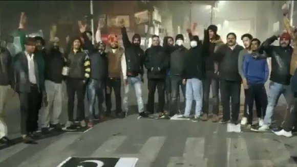 Bajrang Dal supporters protest against demolition of temples in Pakistan