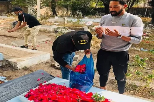 After coming back from Australia, Siraj went straight to the tomb of father