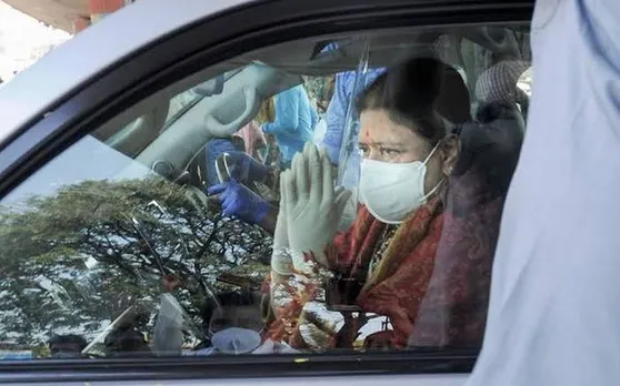 Sasikala, Sasikala return to Chennai,