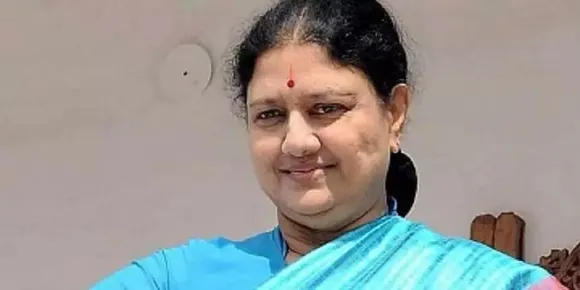 Sasikala, Sasikala return to politics, E Palaniswami,