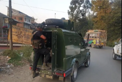 Terrorist attack: After Srinagar, a policeman martyred in Kulgam, search for the attackers continues