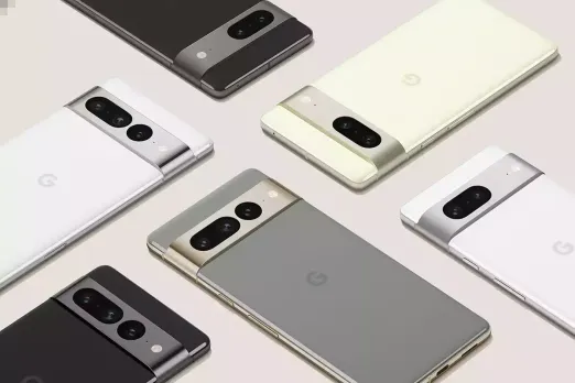 Google Pixel 7 Pro and Pixel 7