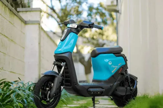 Yulu Bajaj EV Scooty