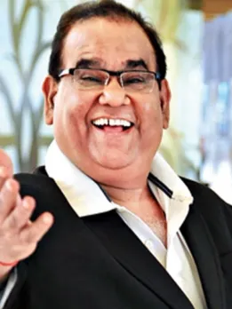 Satish Kaushik, a gem of Indian cinema, who acted in over 100 movies, today died due to a heart attack. Some of his former colleagues expressed how he changed their lives.