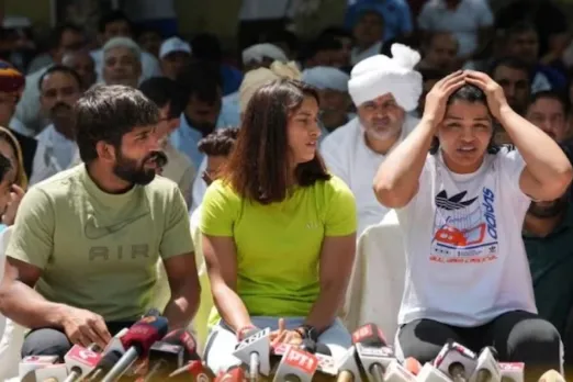 Wrestlers protest