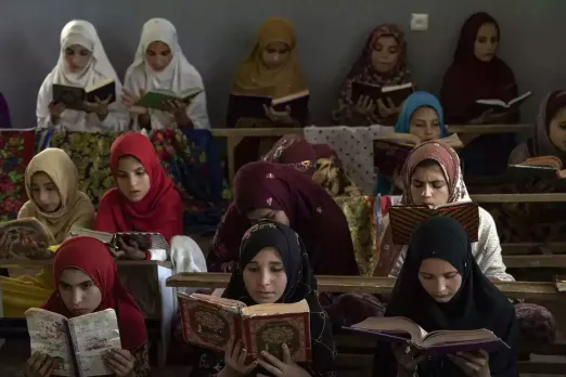 Afghan girls poisoned