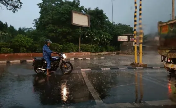 Delhi rain sinks capital again, water logging causes traffic snarls