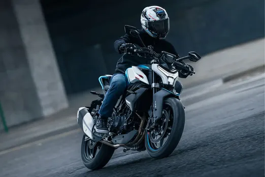 CFMOTO 450NK