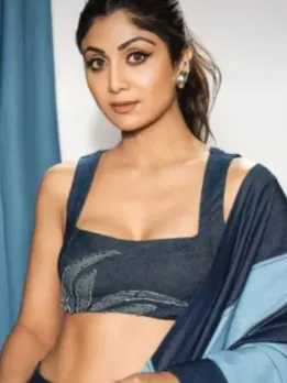 Top Hairstyles to Carry On Saree