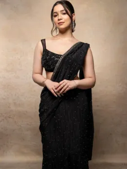 Look beautiful like Sara Tendulkar this Holi