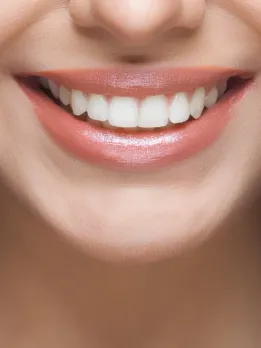 Two Things that can make your Teeth Sparkling White