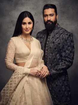 Janhvi Kapoor Looks Royal with MS Dhoni