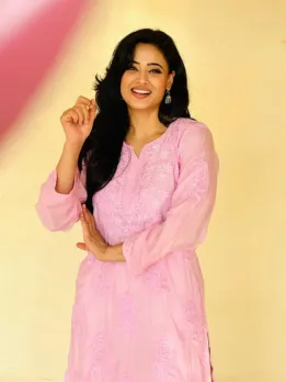 Shweta Tiwari Sets Hearts Racing in Pink